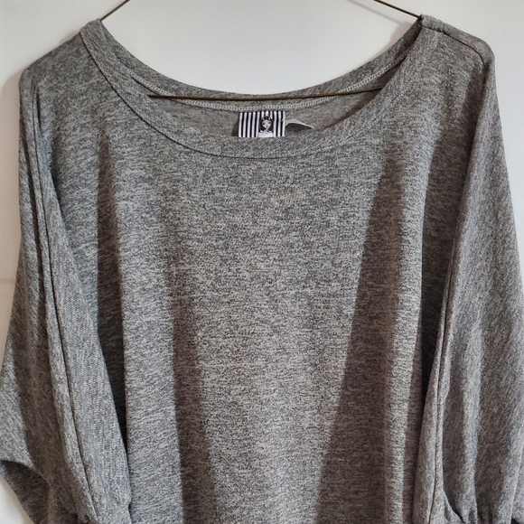 BRONTE & TALLULAH TOPS - Picture 2 of 11